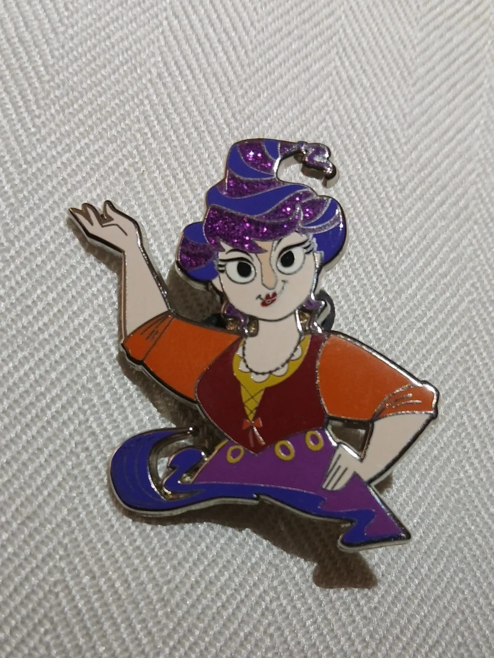 Disney Store Mary Sanderson Hocus Pocus Mystery 2020 Limited Release Pin